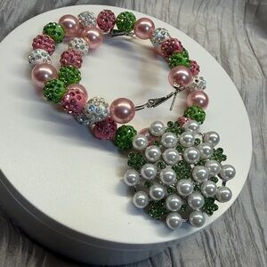 Elegant Pearl and Bead Jewelry Set